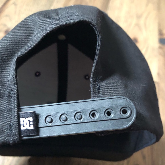 DC Yupoong Snap Back Hat/Cap - Picture 4 of 9